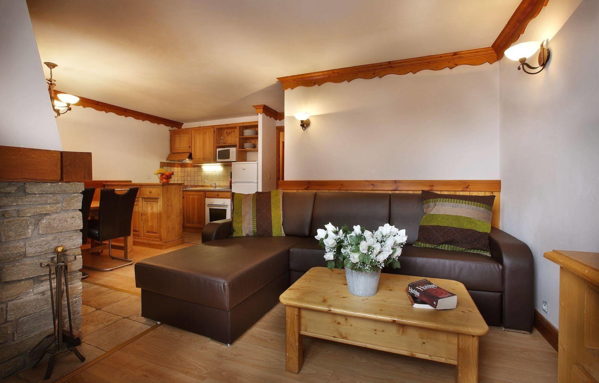 Chalet Des Neiges Oz En Oisans Oz ภายนอก รูปภาพ